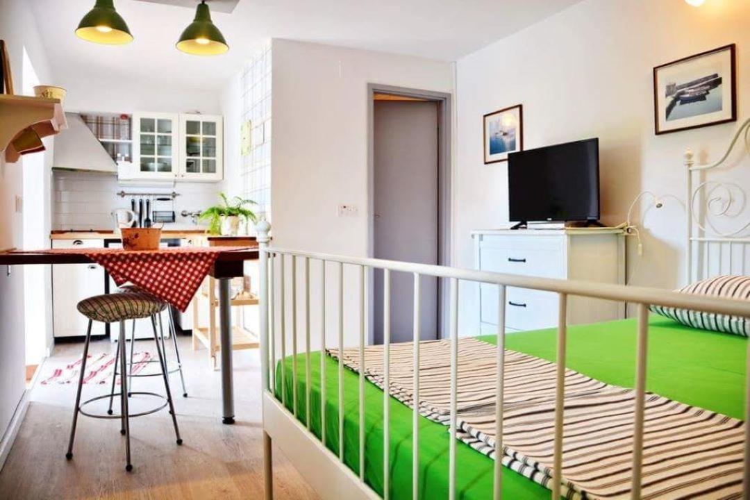 Bay House Rosohotnica Apartment Vrboska Exterior photo