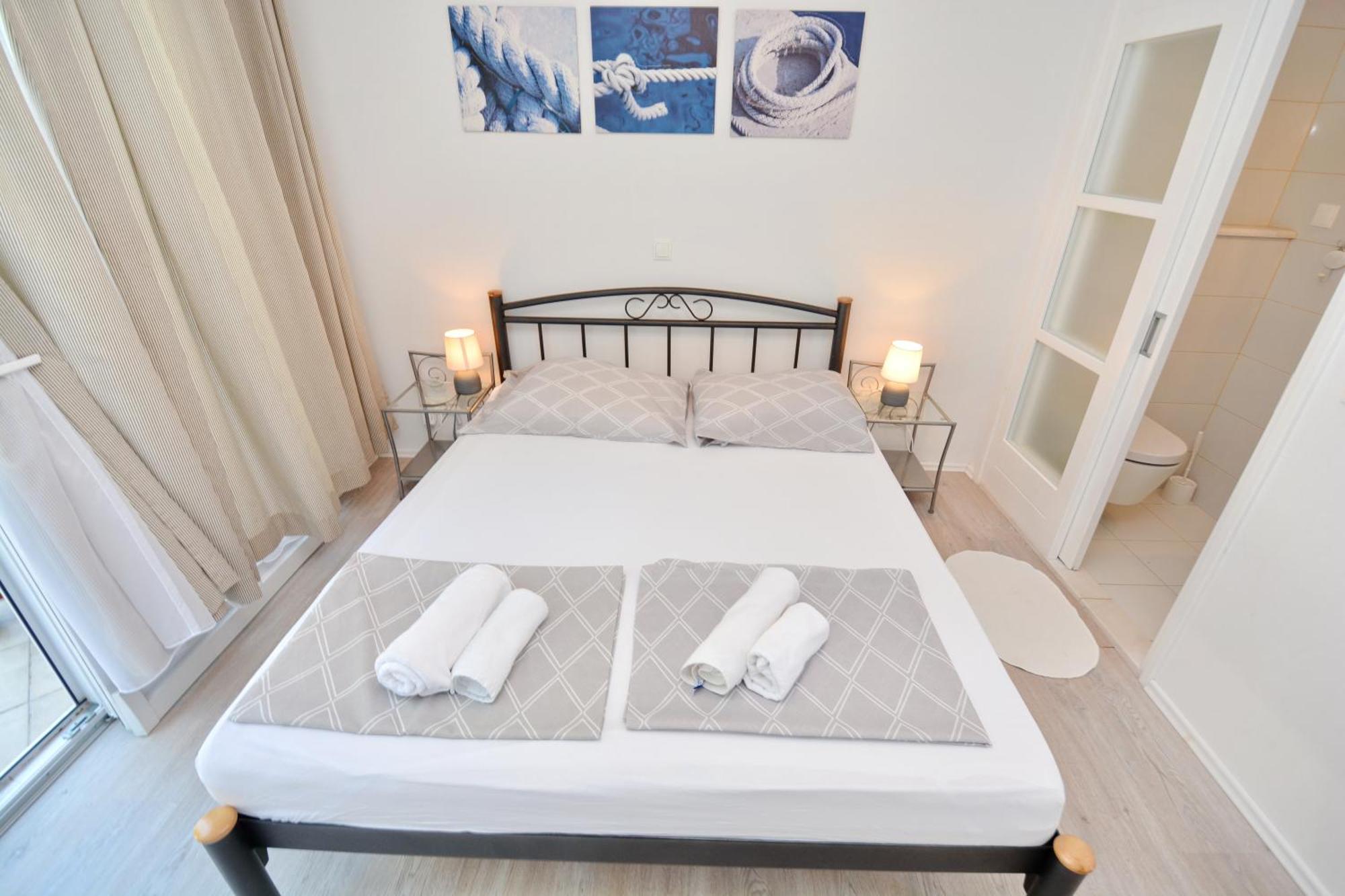 Bay House Rosohotnica Apartment Vrboska Room photo